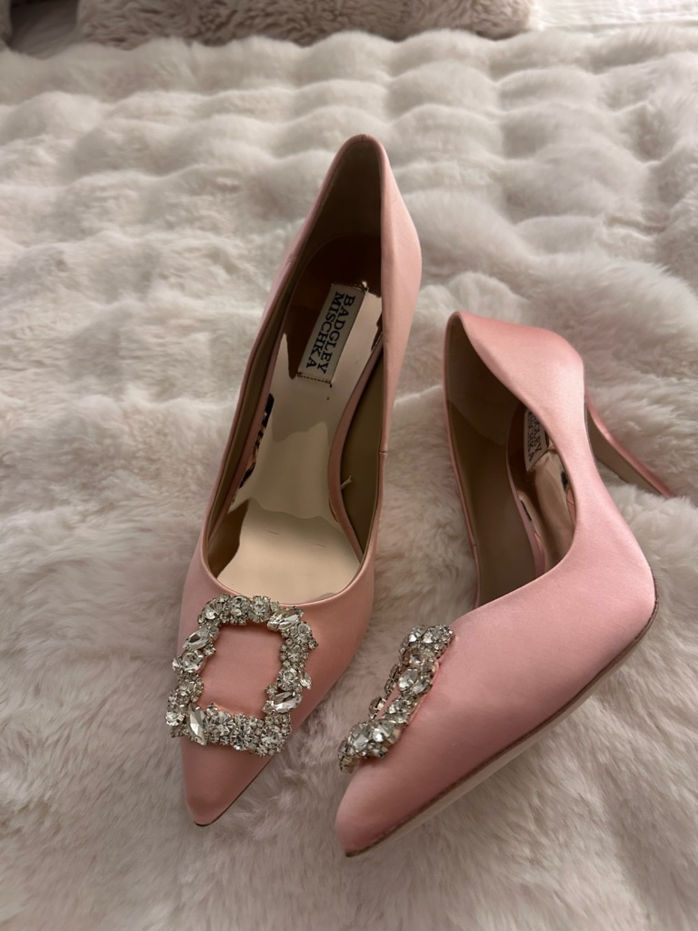 Badgley Mischka Blush Pink Satin Pointed-Toe Crystal-Embellished Pumps coral 8.5 - Picture 2 of 8